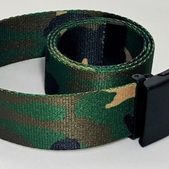 Camouflage Belt Black Matte Buckle LGBT 42" Unisex - Picture 2 of 4